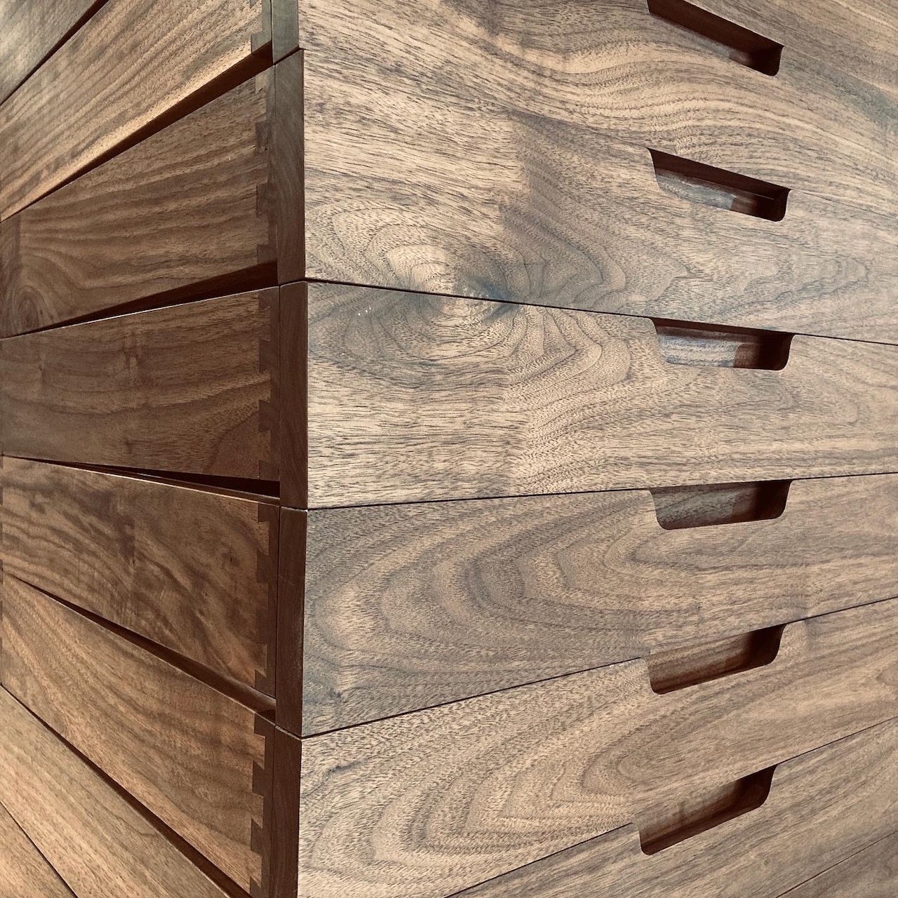 fine%20woodworker%20hands.jpeg
